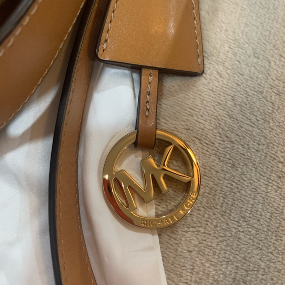 MK Bag - Picture 2 of 3